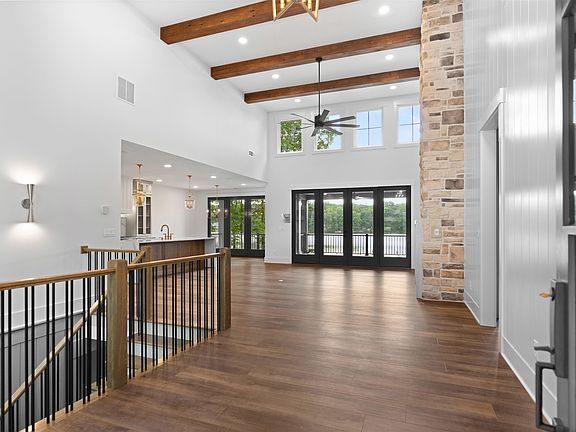 5th image of 264 Loch Way