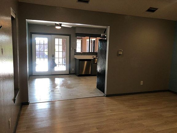 3rd image of 9-3600 Gumwood Ave #9