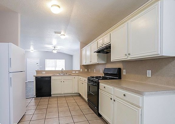 4th image of 6731 Stonecross Creek Ln