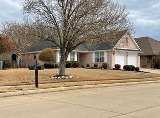 3113 Shoreline Dr, Burleson, TX 76028