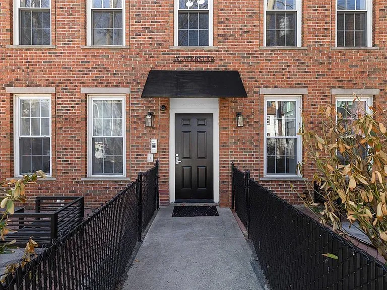 47 Washburn St #201 — Photo 1
