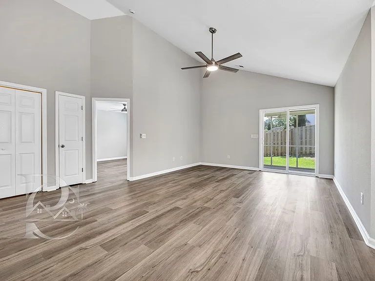 508 Lanesborough Dr — Photo 13