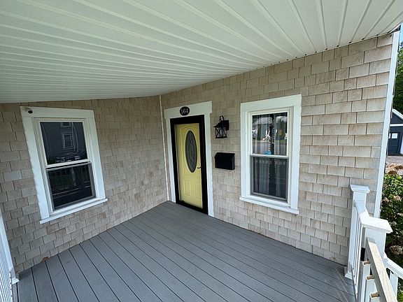 2nd image of 164 2nd St