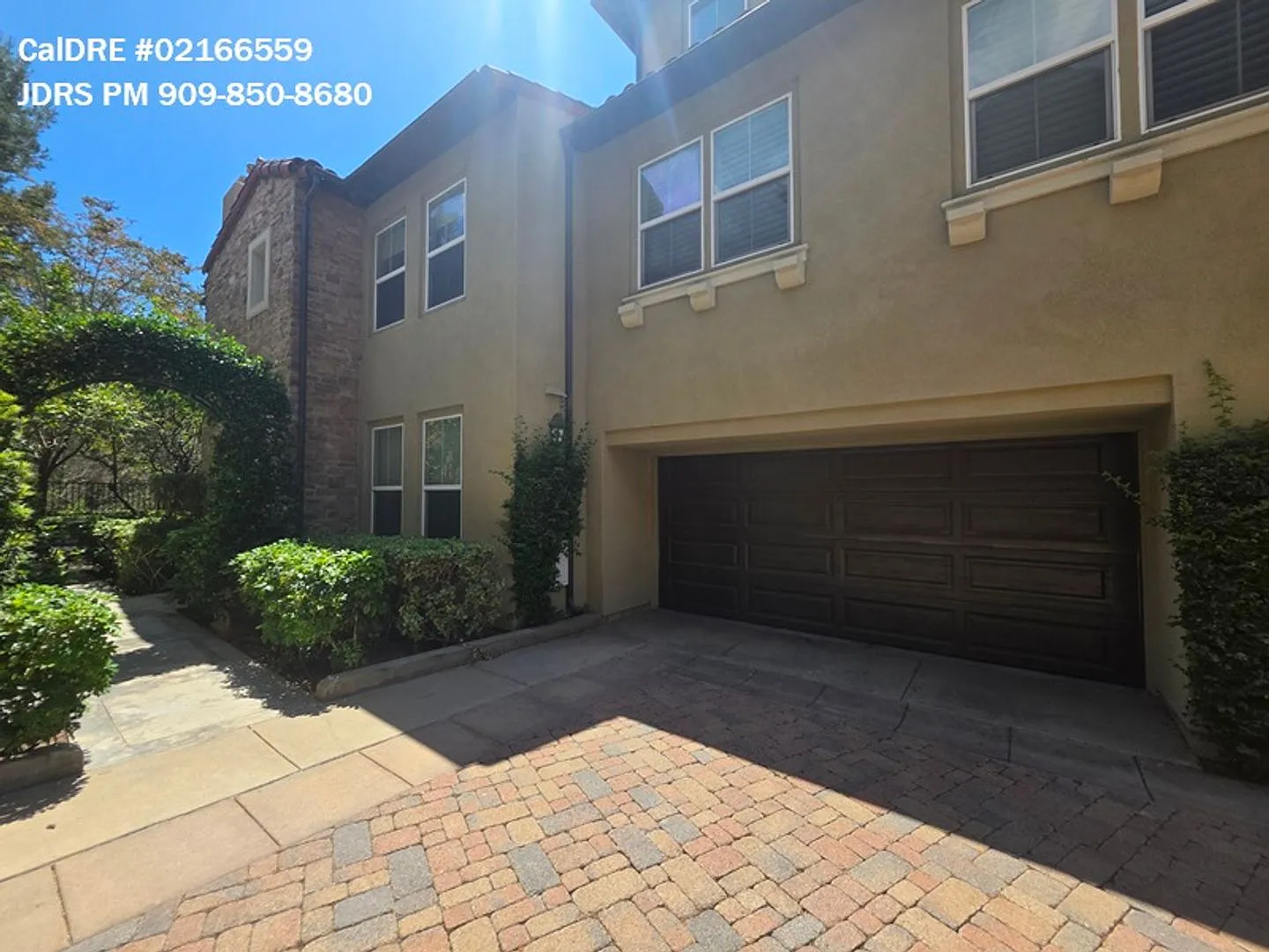 Irvine 2 Bedroom Home — Photo 2