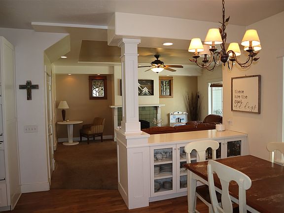 5th image of 205 Sierra Way