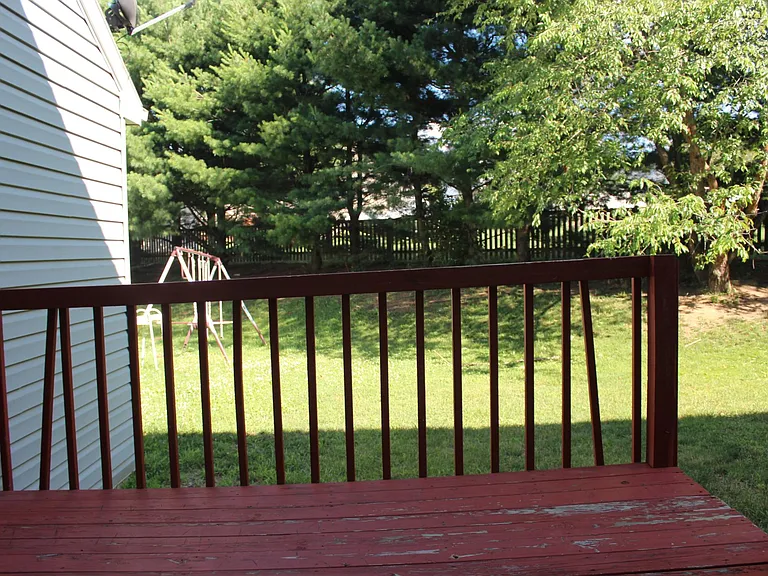 67 Johns Dr — Photo 18