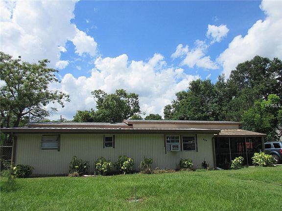 2nd image of 720 Crestview Dr