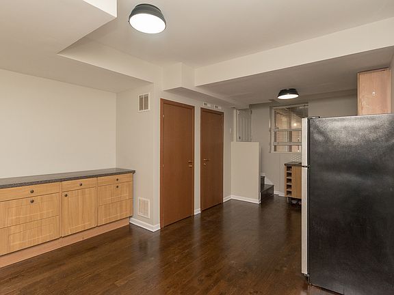 4th image of 4906 N Springfield Ave #G