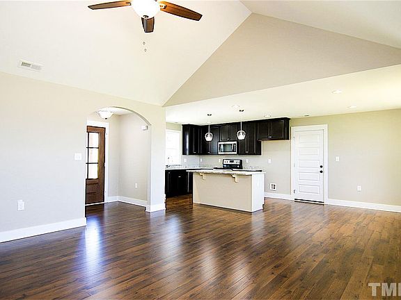 5th image of 88 Sentinel Ct