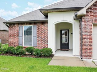 305 Saint Gaspar St, Youngsville, LA 70592