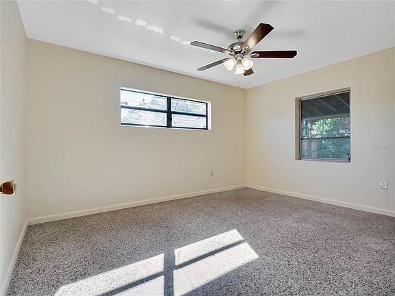 3rd image of 222 W Buchanon Ave