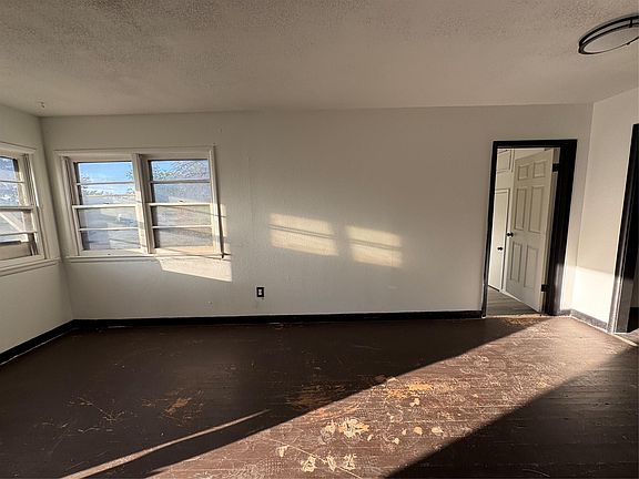 2nd image of 5617 Avenue D