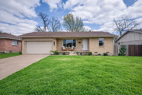 2418 Patricia Ln Photo 1