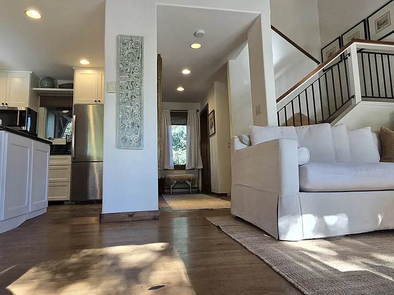 Looking towards the entryway.