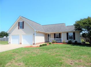106 Truman Dr, Raeford, NC 28376