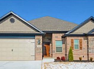5609 Murfield Dr, Rogers, AR 72758