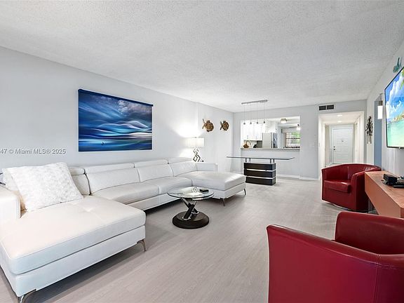 2nd image of 7443 Fairfax Dr #208