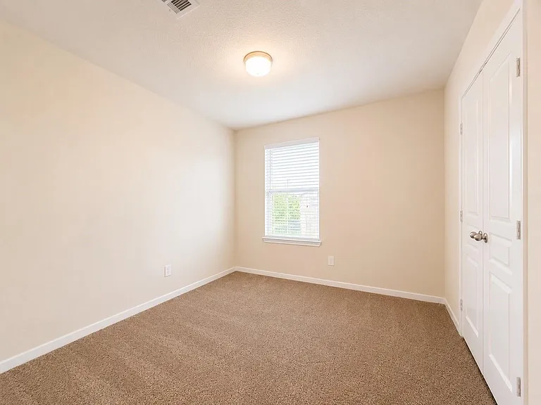 2326 Brookeland Meadow Ct — Photo 16