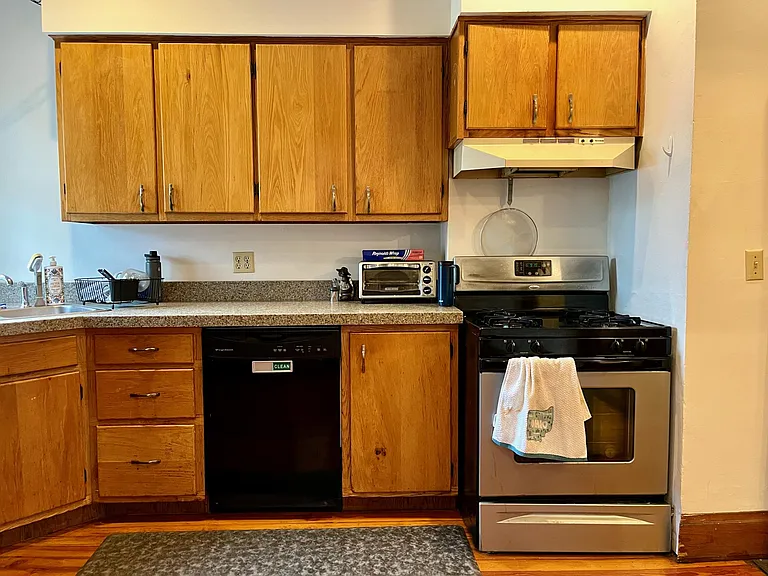 315 W Hubbard Ave — Photo 20
