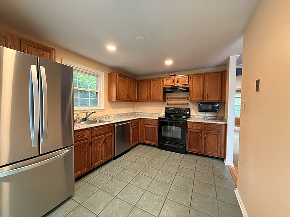 3rd image of 3057 Braxton Wood Ct