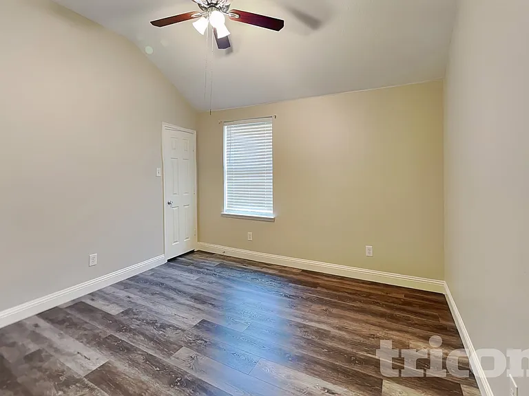 12608 Summerwood Dr — Photo 8