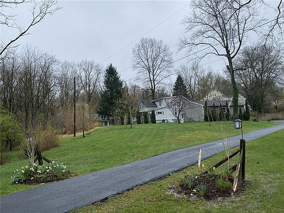 2nd image of 2369 Harrow Rd