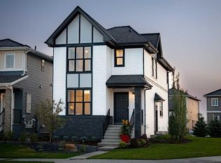 461 E Rosemary Gdns SE, Calgary, AB T3S 0E9