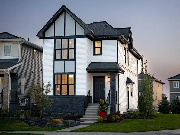 461 E Rosemary Gdns SE, Calgary, AB T3S 0E9