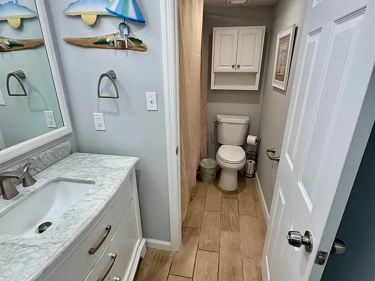 130 N Adams Ave #B — Photo 9