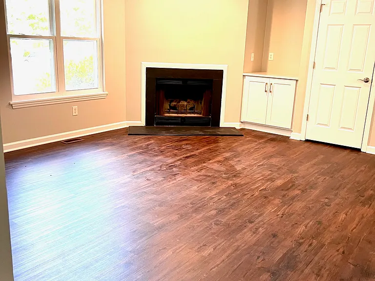 140 Forsyth Dr #B — Photo 4