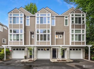 210 5th Pl S, Kirkland, WA 98033