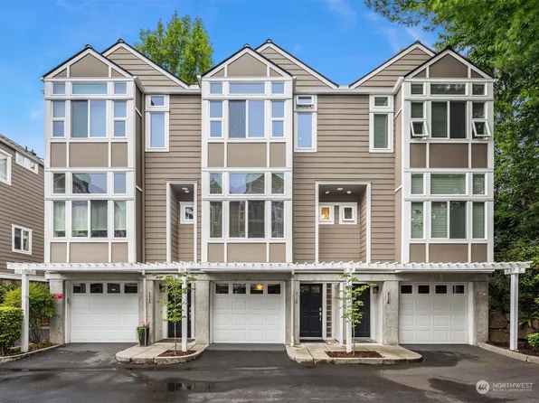 210 5th Place S, Kirkland, WA 98033