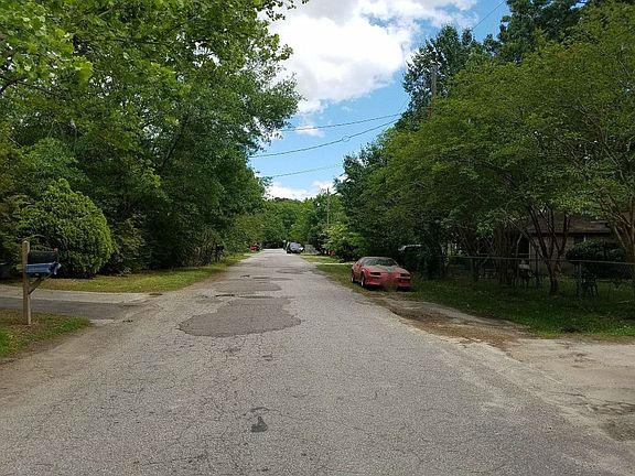 5th image of 204 Eagle Dr