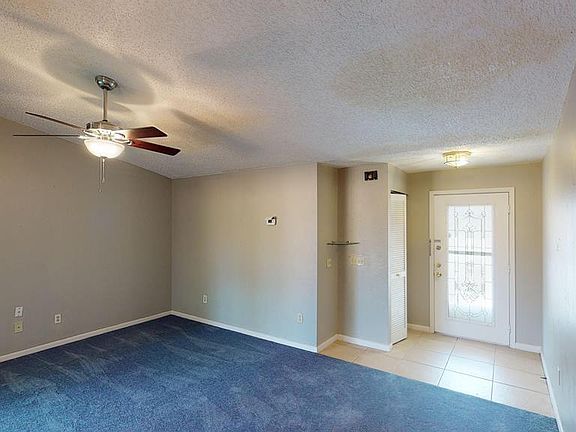 4th image of 128 Blare Castle Dr