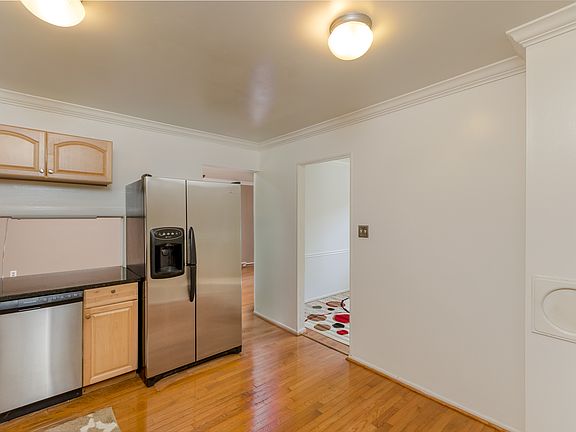 5th image of 8304 McNeil St