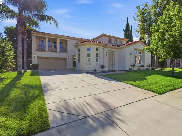 2200 Lotus Way, Tracy, CA 95376