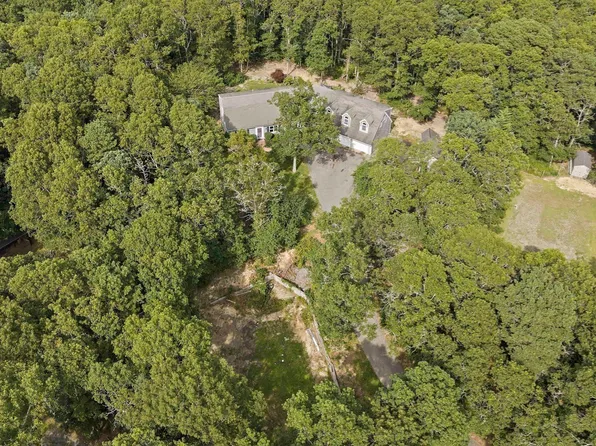 184 Wakeby Rd, Marstons Mills, MA 02648