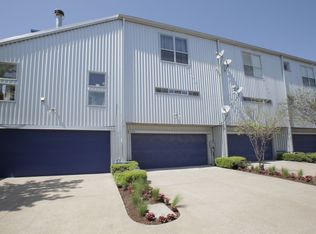 2204 N Peak St, Dallas, TX 75204