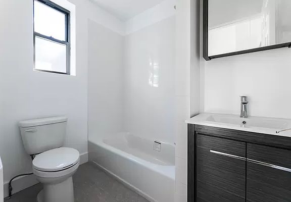 4th image of 109 Audubon Ave #2B