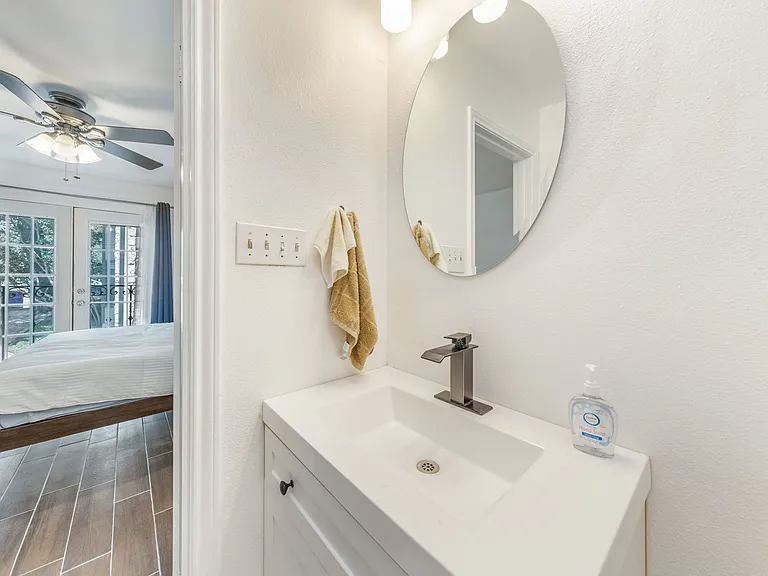 1500 Woodlawn Blvd #4 — Photo 20
