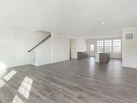 3rd image of 3258 Morab Dr