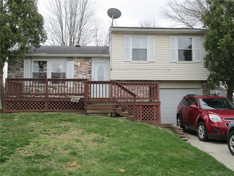 1st image of 119 Wickham Farm Dr