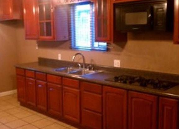 4th image of 2260 Terrace Heights Ave