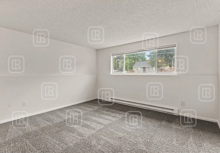 10505 E Mission Ave — Photo 14