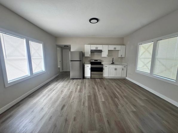 1042 Omohundro Ave
