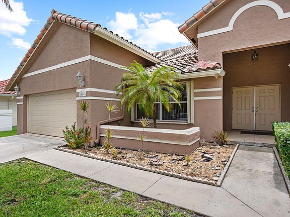 5th image of 16146 NW 14th Court