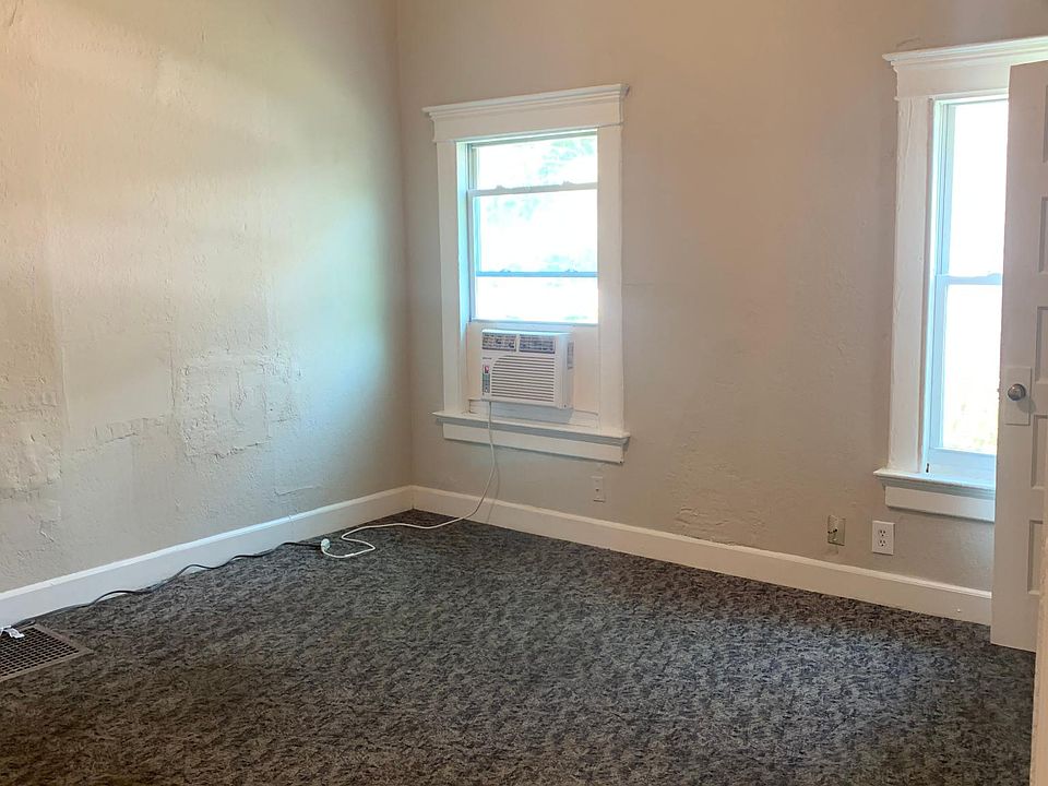 1st image of 3946 Wyandotte St #1
