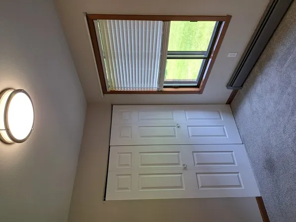 907 Tayco St #7, Menasha, WI 54952