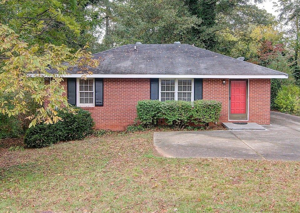 1st image of 162 Scott Dr SE
