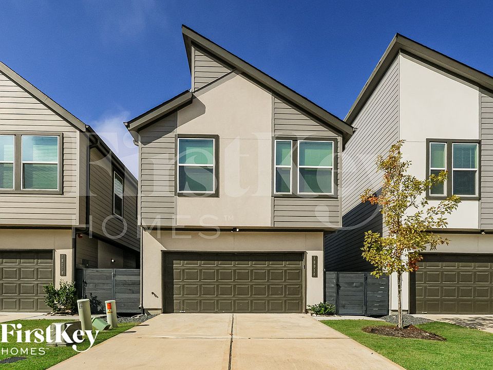 1st image of 18314 W Centro Cir